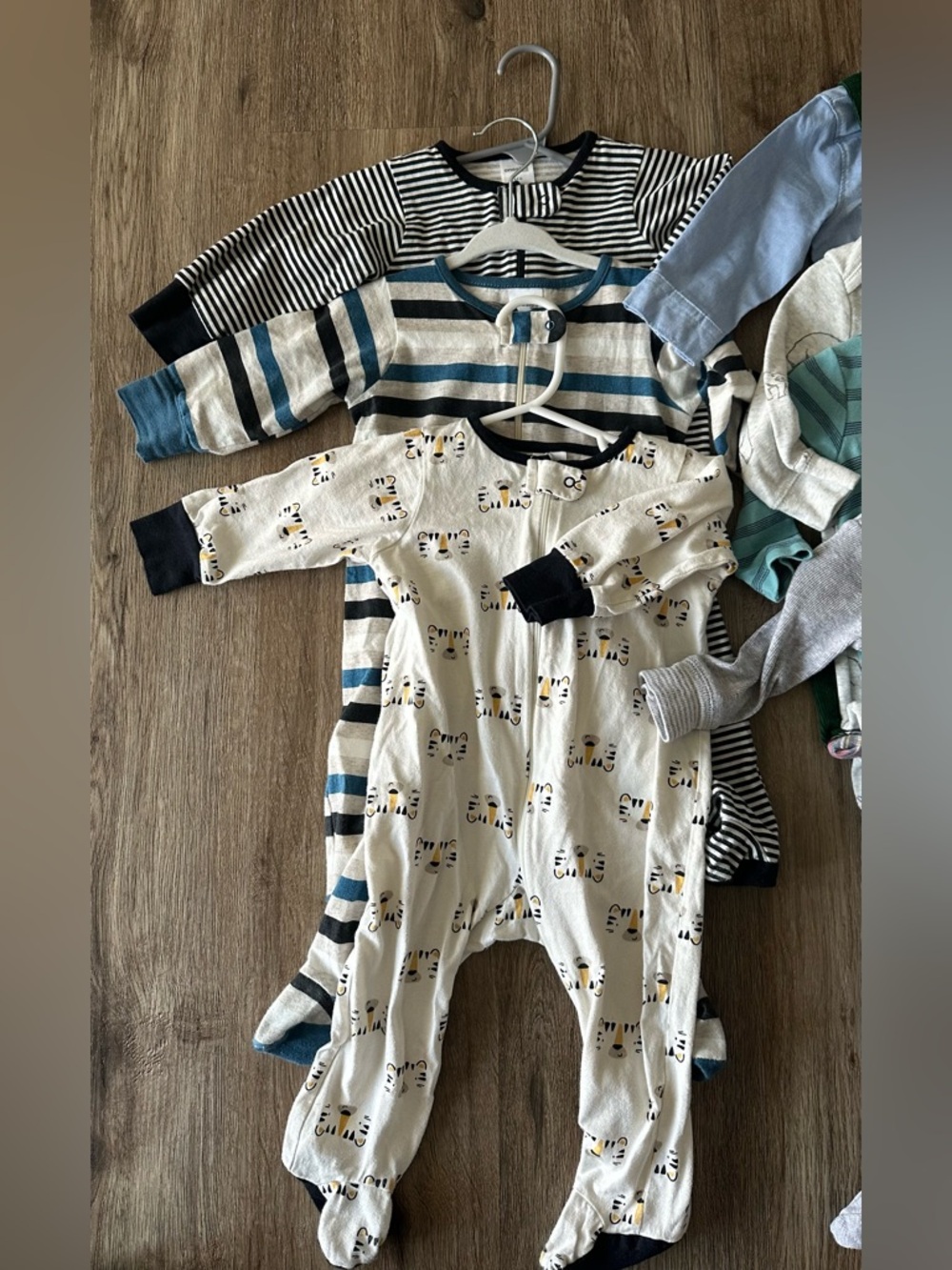 Baby Boy Mixed Sleepers and Onesies - Striped & Animal Prints bundle of 7 | 6-9m - Picture 3 of 4